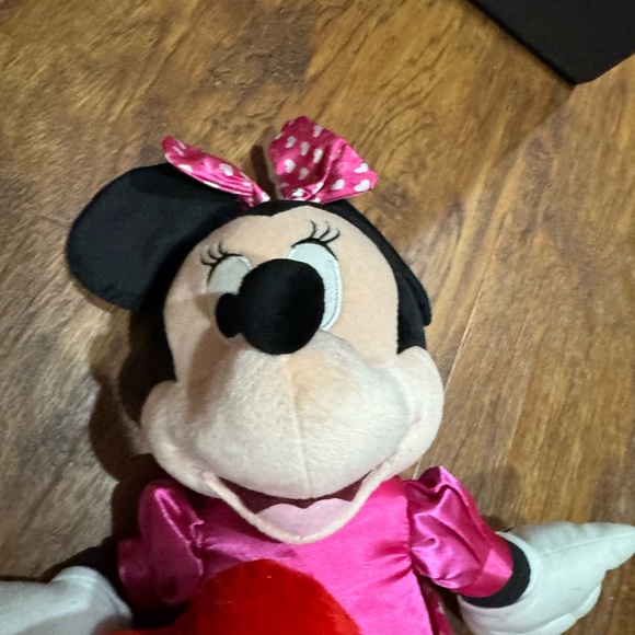Pink Minnie Mouse Plush Toy - Picture 2 of 6